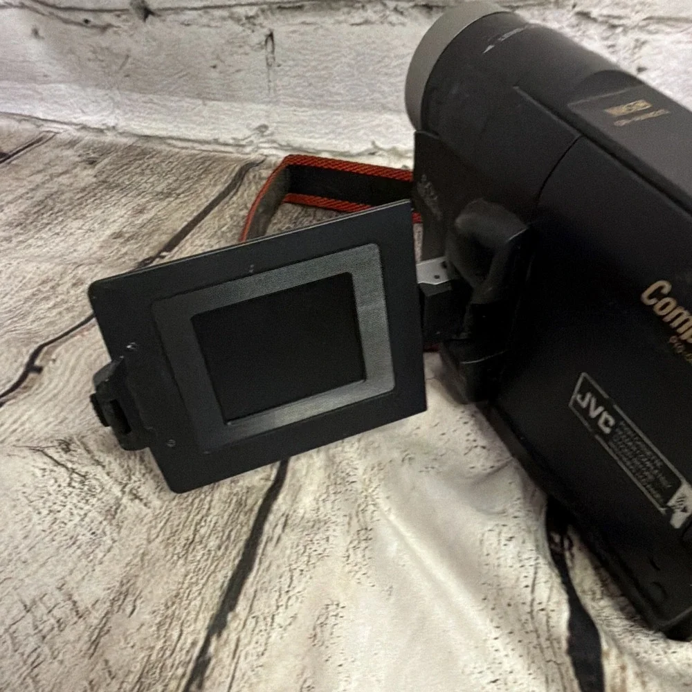JVC GR-AXM210U Camcorder VHS-C Video Transfer